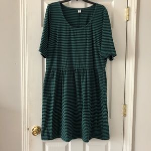 Old Navy Black Striped Green Dress; Women’s XXL